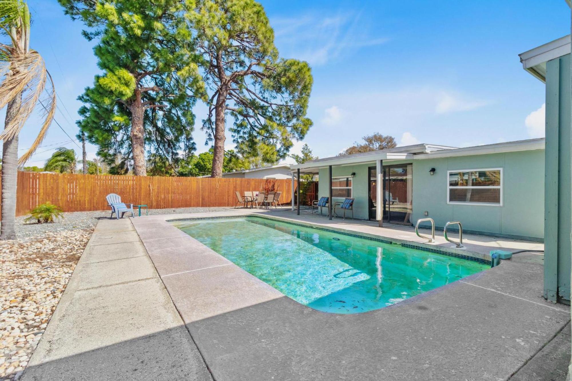 Relaxing Pool Home For Family Getaway Close To Tampa Zoo, Busch Gardens, Restaurants And Shopping! Экстерьер фото