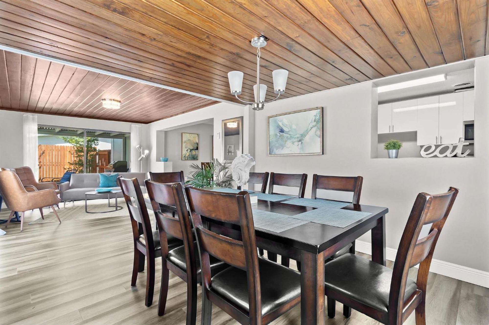 Relaxing Pool Home For Family Getaway Close To Tampa Zoo, Busch Gardens, Restaurants And Shopping! Экстерьер фото